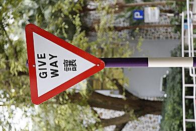 玩家修正《黑帝斯》爱神面容使其变美 正确人士狂怒